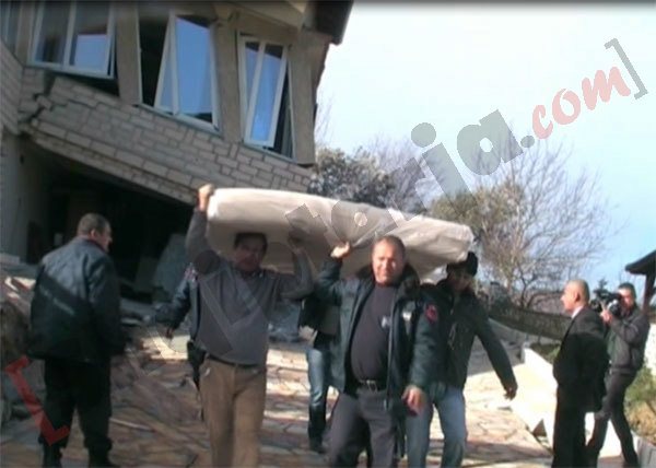 mallakaster shemben shtepi me logo