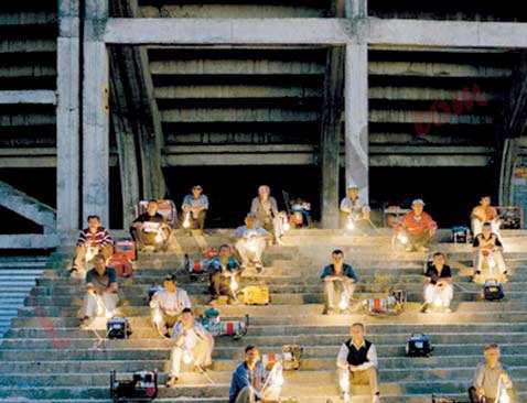 ekspozite me paris nga paci