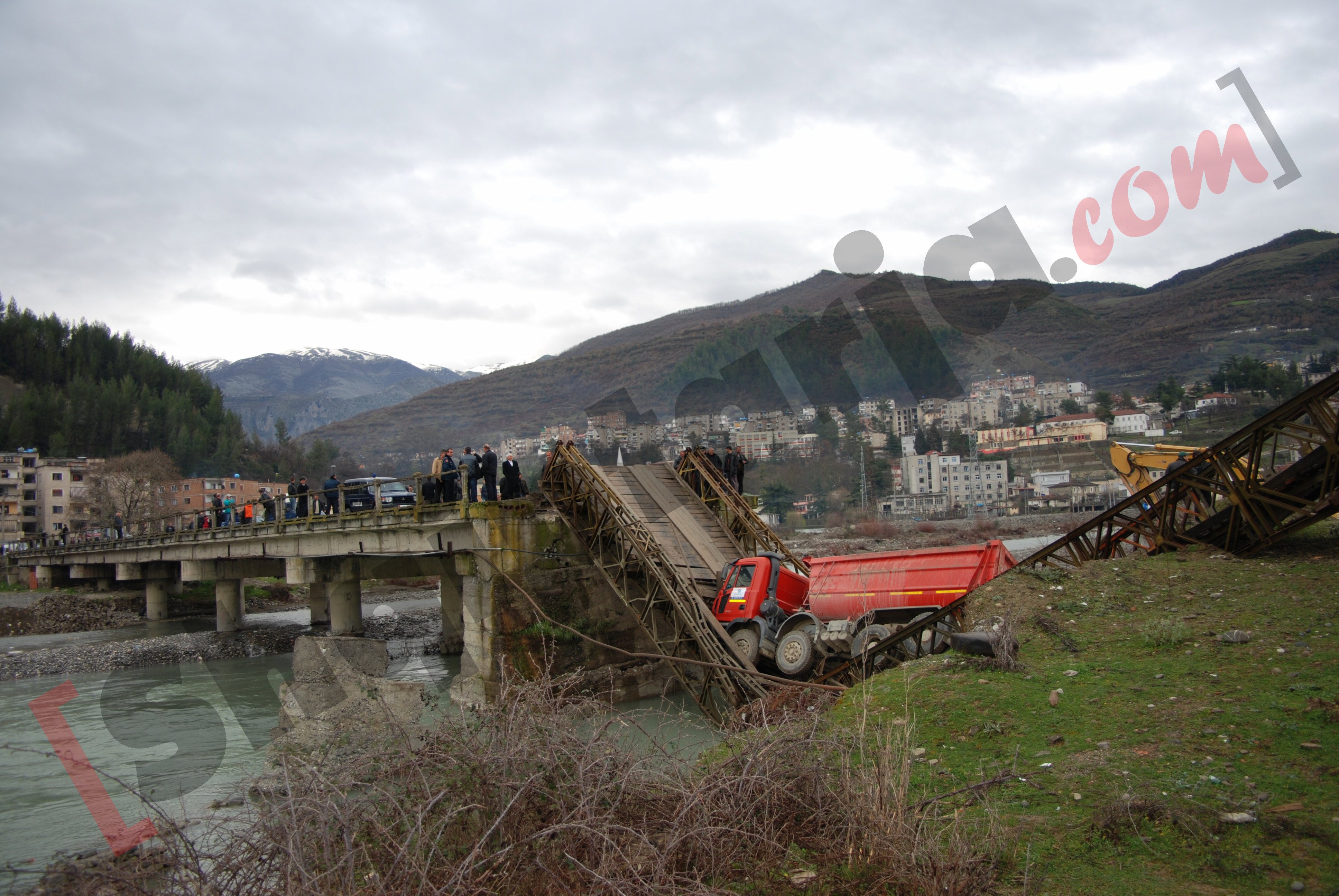 shembet ura ne skrapar