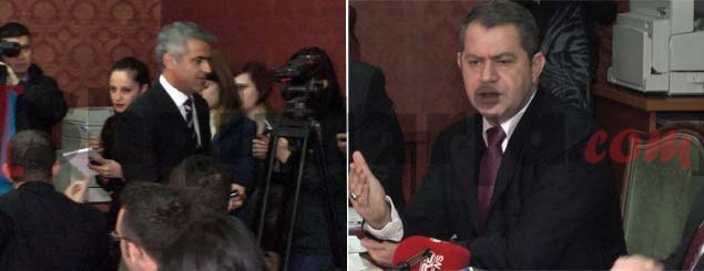 Foto Vangjel Dule me Shpetim Idrizin, në të djathtë