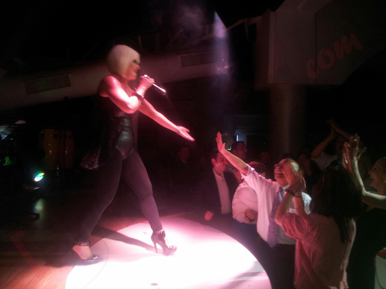 aleksander arvizu, aurela gace