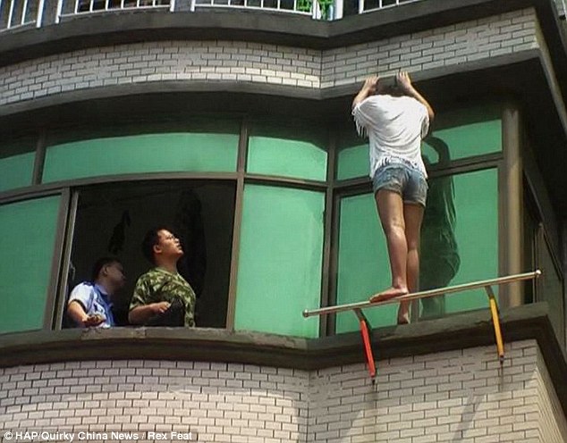 adoleshente e cmendur kineze