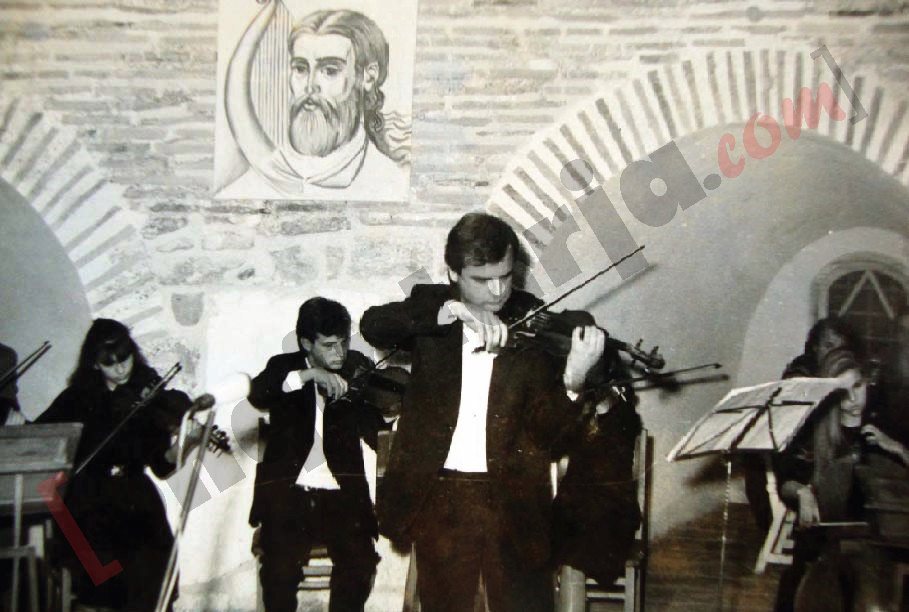 Florian Vlashi në vitin 1989 me ansamblin 