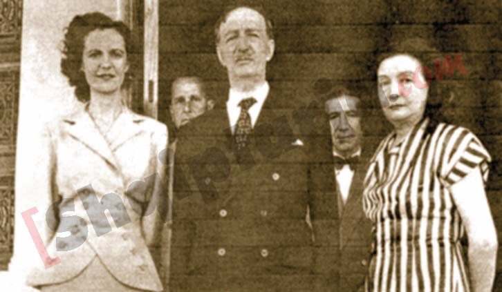 Ahmet Zogu në mërgim në Egjipt me logo