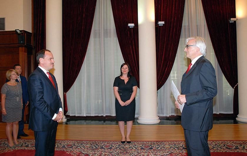 Hoffmann %u2013 Nishani 