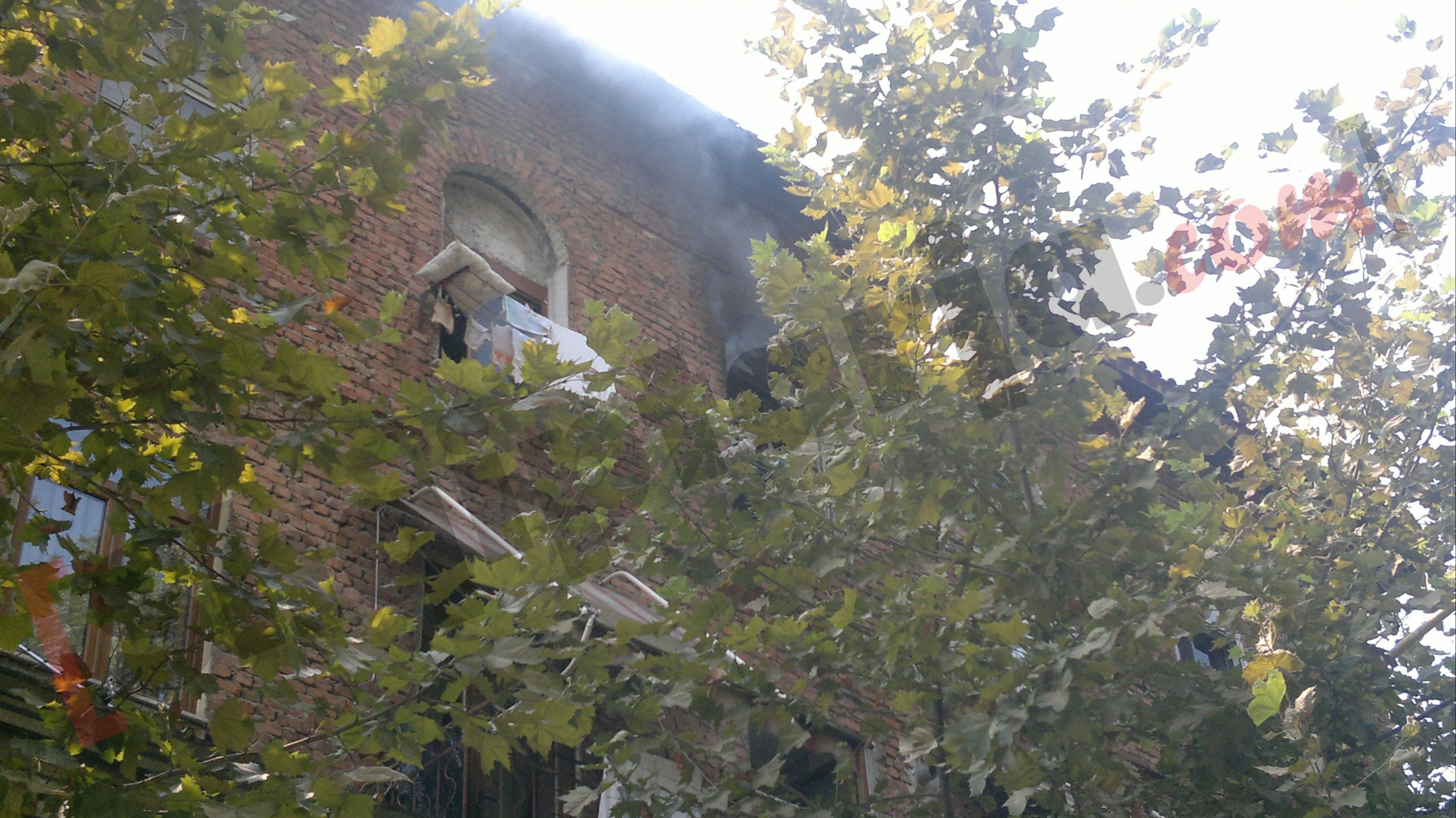 apartamenti i perfshire nga flaket tek 1 maji