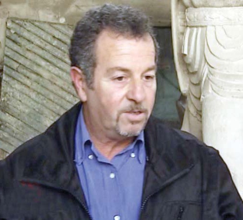 Klitoni djali i skulptorit Janaq Paço