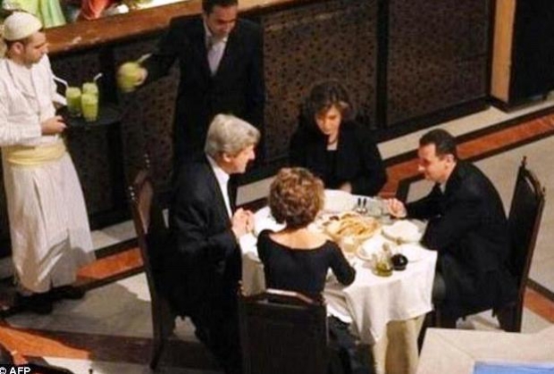 John Kerry bashke me Assad