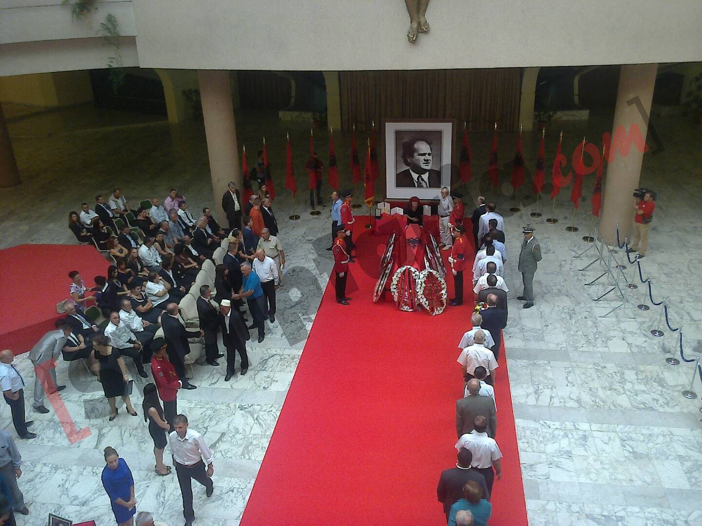 Homazhet për Azem Hajdarin