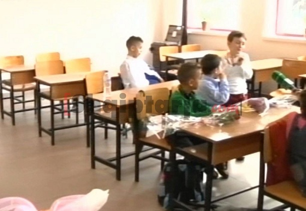 shkolla hasan taksin 