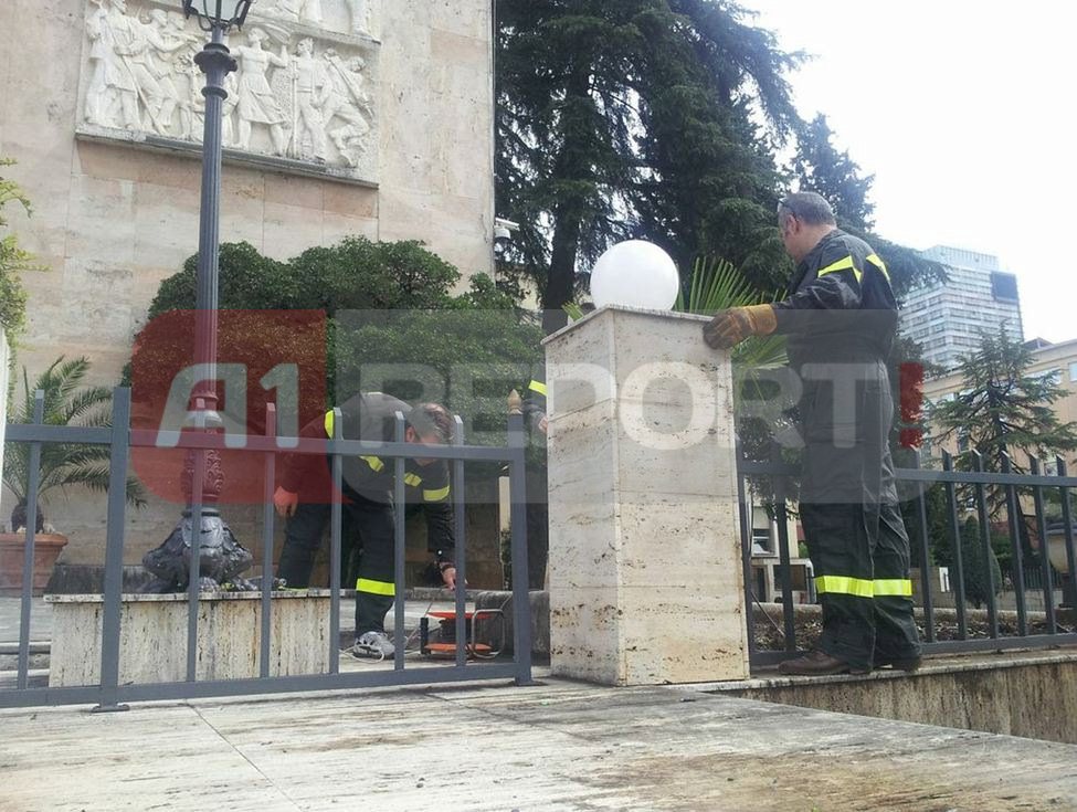 hiqet gardhi i kryeministrise