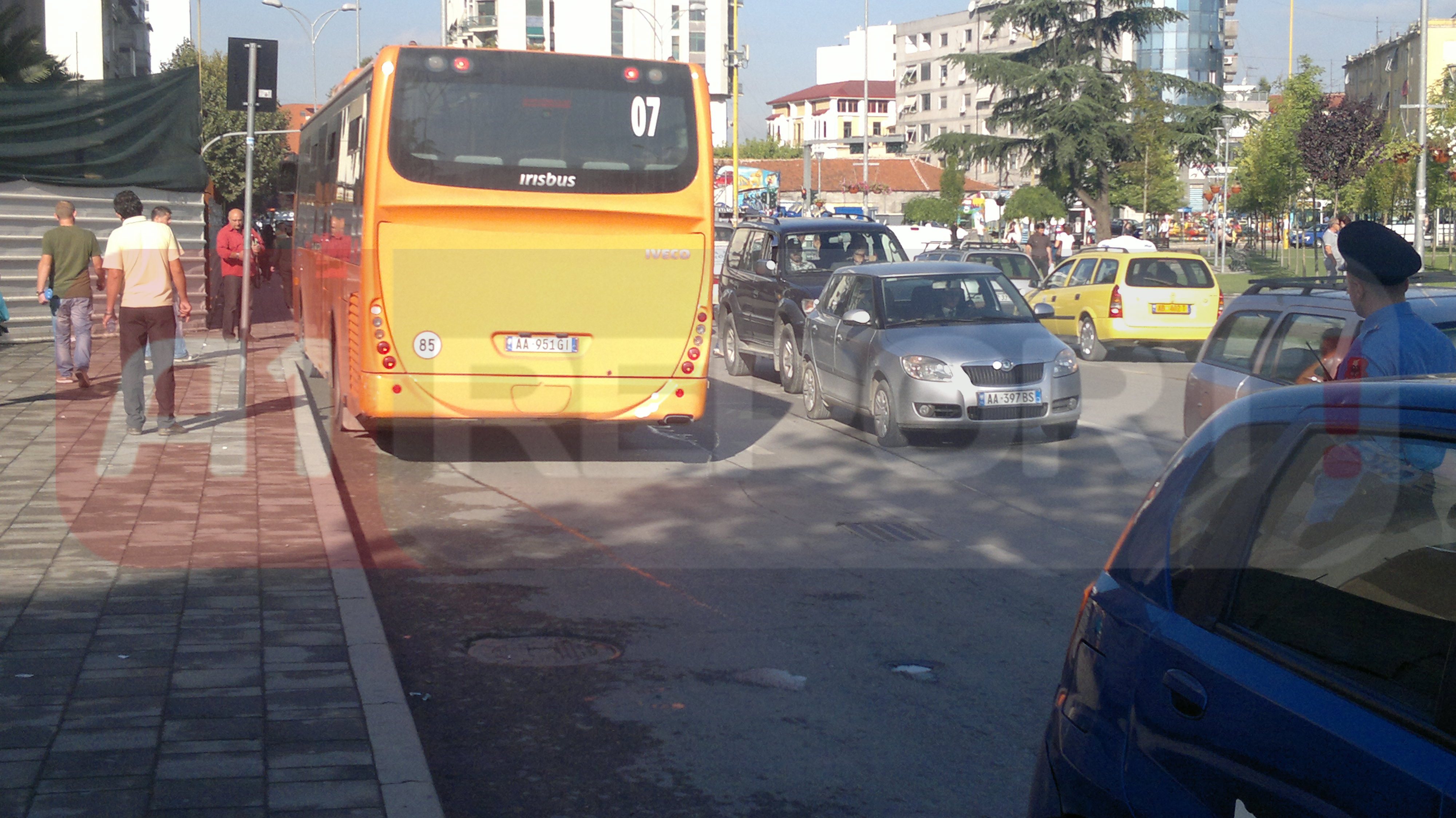 autobusi kombinat perplasi te moshuarin 