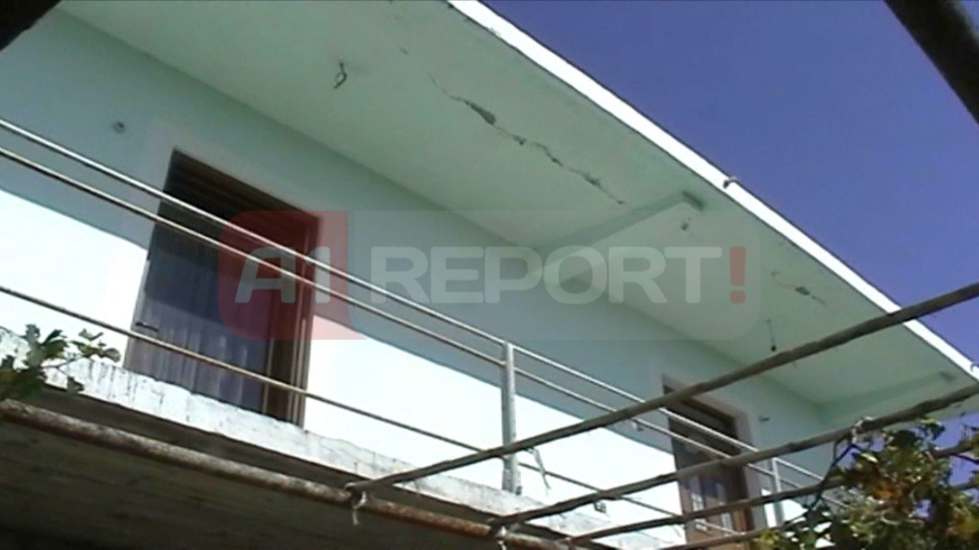 fier shtepite e demtuara