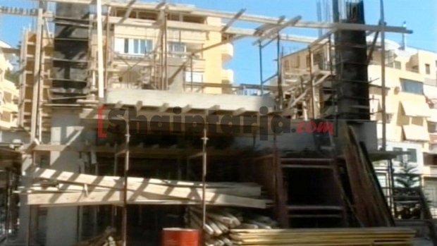 palli pa leje ne kopshtin zoologjik