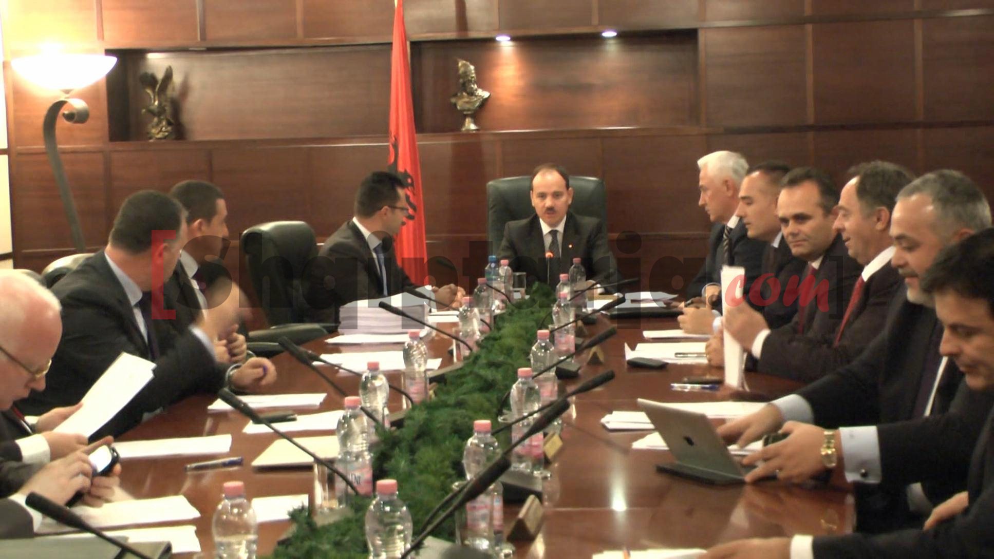 mbledhja e kld me logo