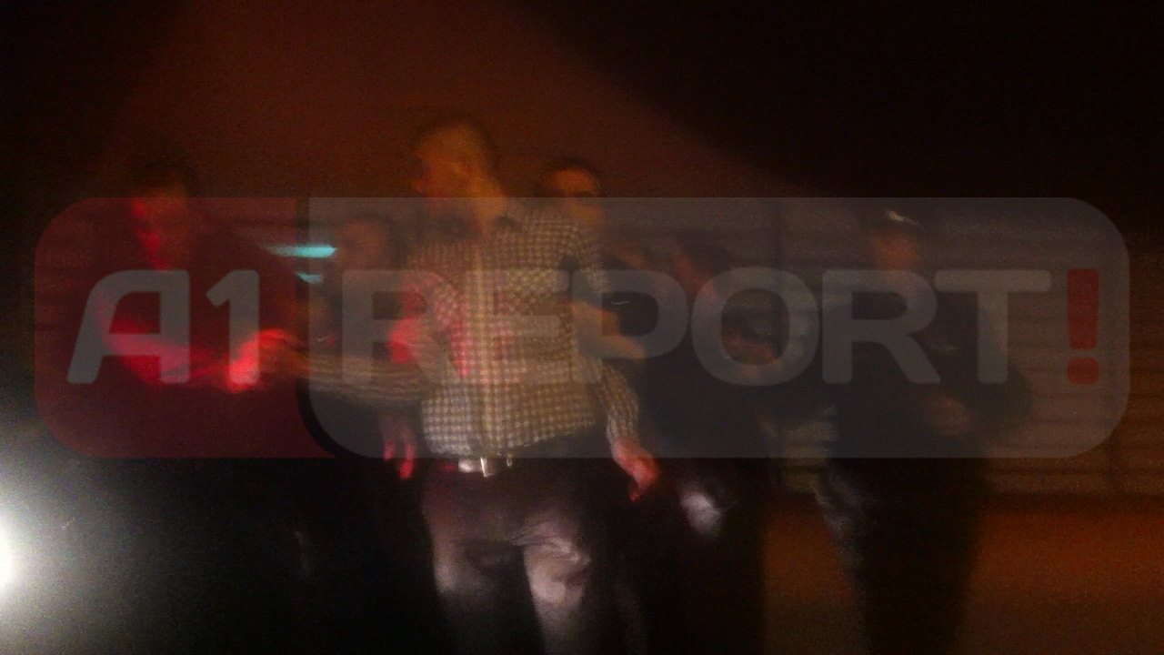 sherri me oficeret ne qsut