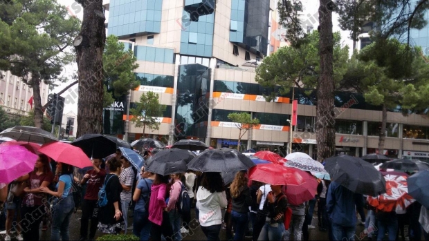 protesta studentet universitetet